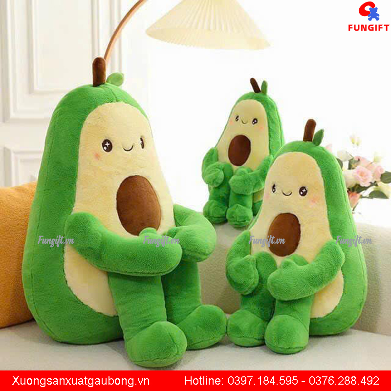 Gấu bông hình quả bơ tràm cảm ngồi ôm chân Gấu bông hình quả bơ tràm cảm ngồi ôm chân