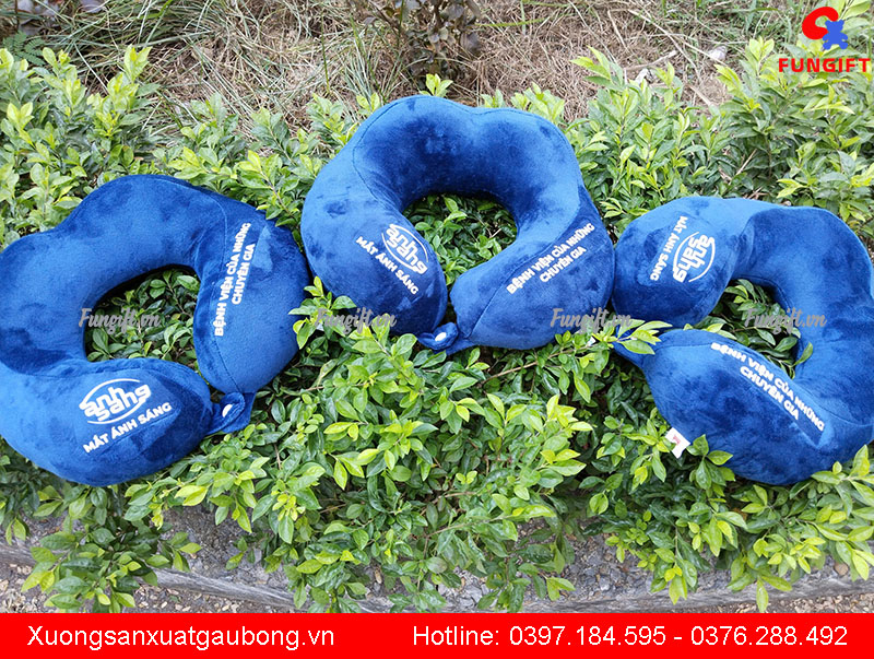 Gối kê cổ chữ U in logo theo yêu cầu