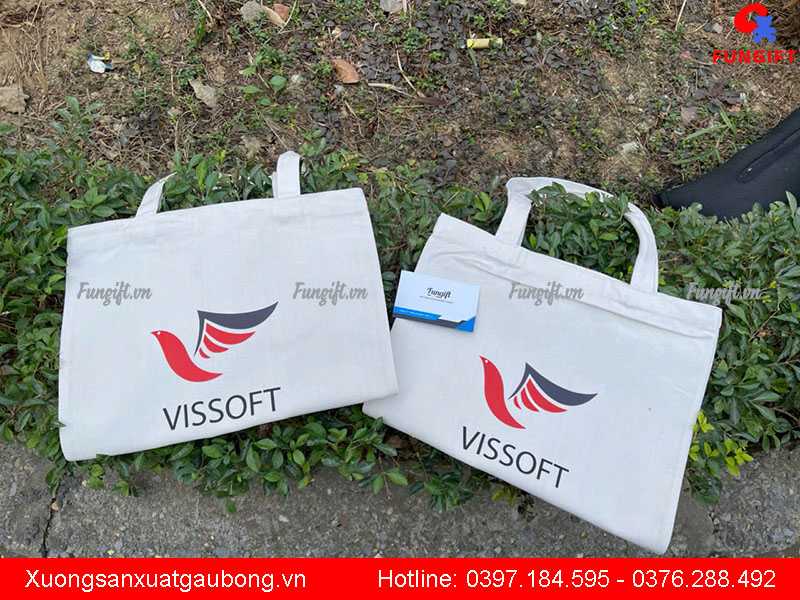 Mẫu túi vải in tên giá rẻ