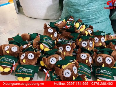 Cú bông tốt nghiệp in thêu tại xưởng