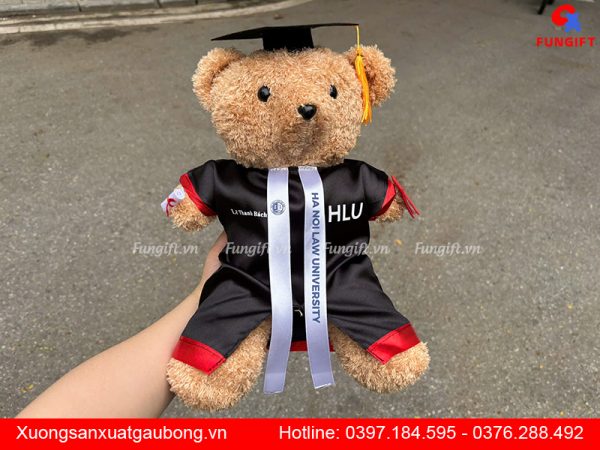 Gấu bông tặng sinh viên tốt nghiệp