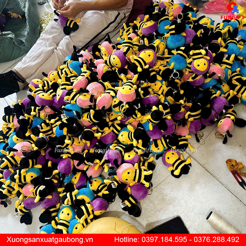 Làm móc khoá gấu bông theo yêu cầu