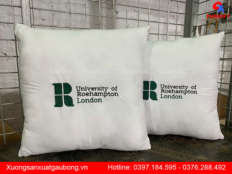 Xưởng sản xuất gối tựa lưng thêu logo