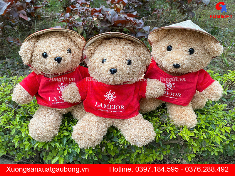 Gấu bông đội nón là in logo