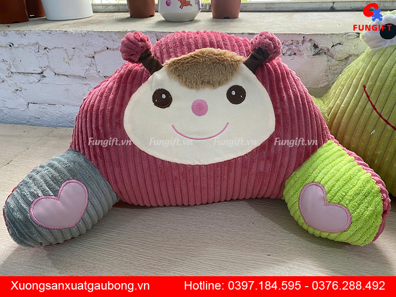 Tựa lưng gấu bông in logo