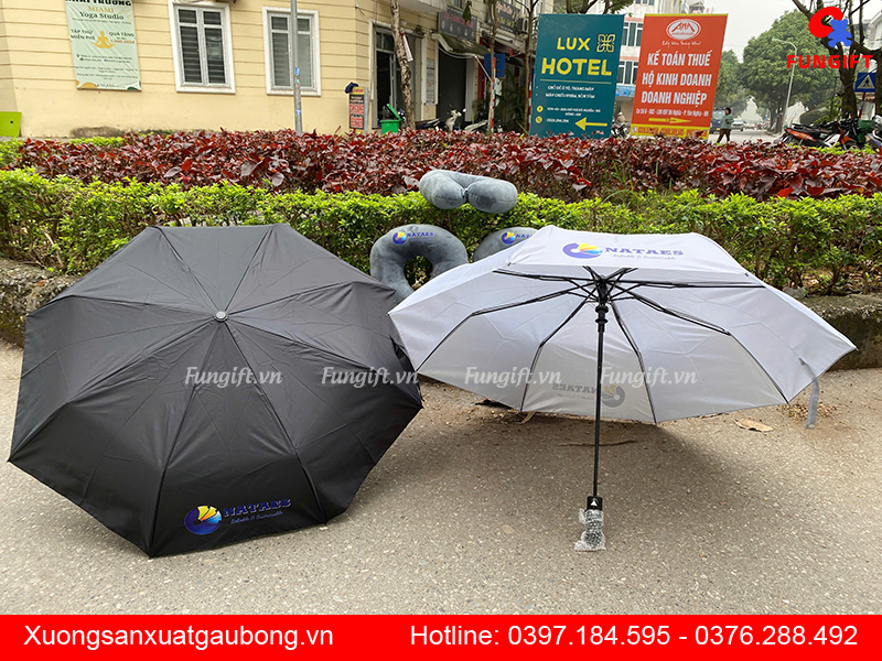 Ô dù in logo che mưa nắng