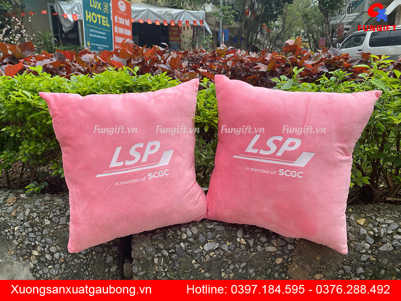 Đặt hàng sản xuất gối vuông số lượng lớn