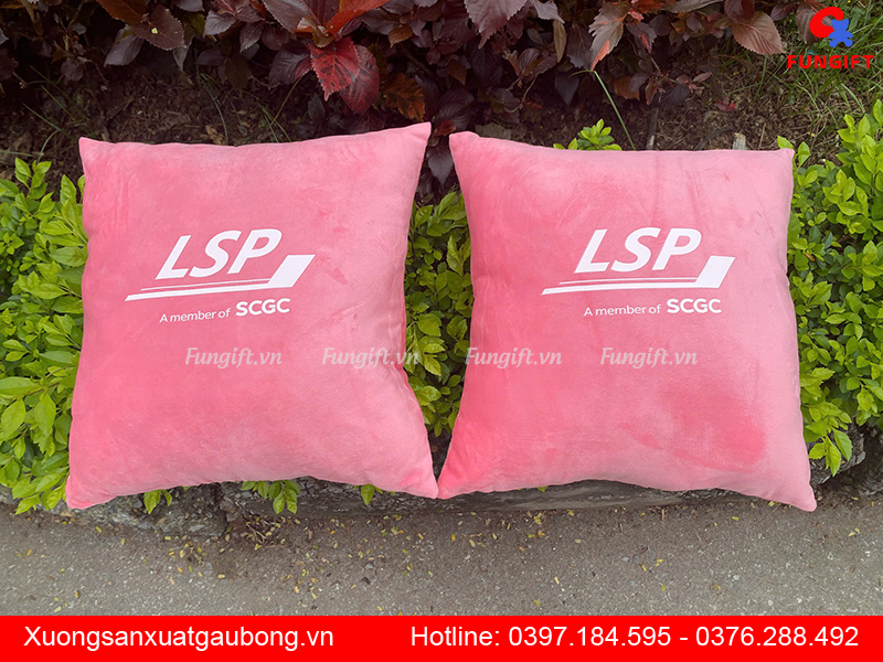Gối vuông in logo làm quà tặng