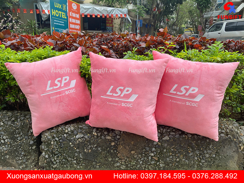 Quà tặng gối vuông bông in logo
