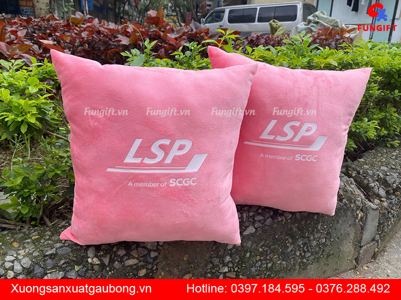 Sản xuất và in gối vuông giá rẻ