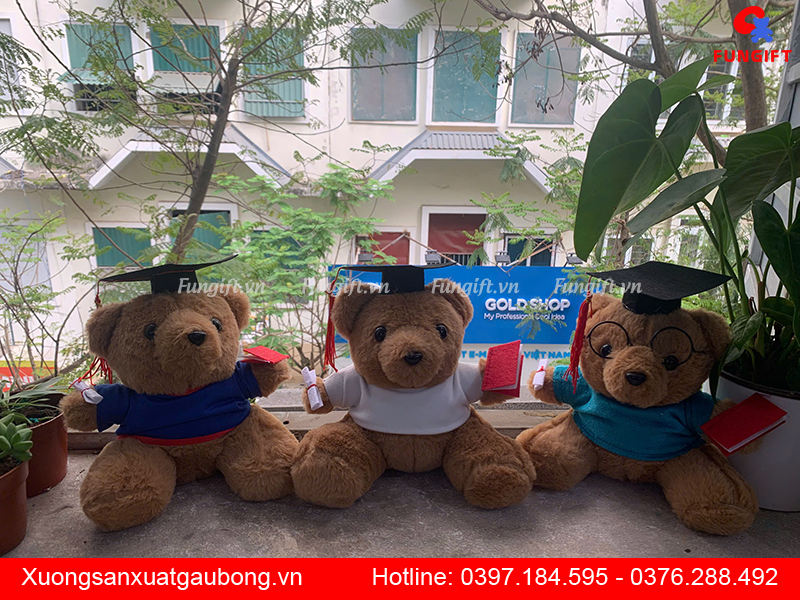 In gấu bông tốt nghiệp số lượng ít giá rẻ theo yêu cầu