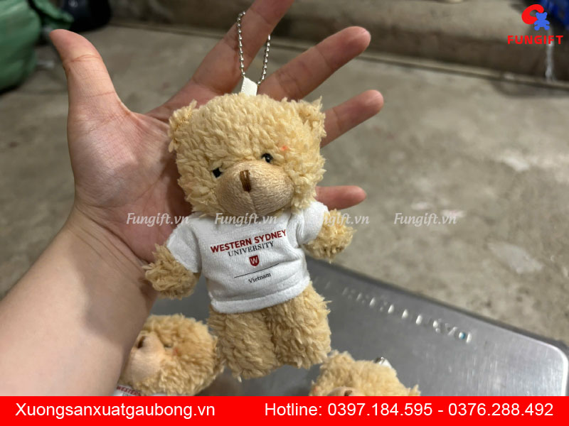 In logo lên gấu bông móc khóa