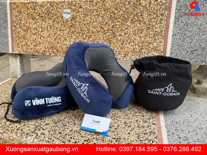 Sản xuất gối chữ U in logo công ty