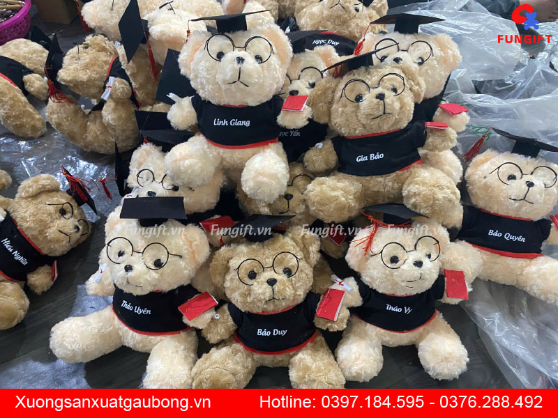 Gấu bông quà tặng tốt nghiệp in tên