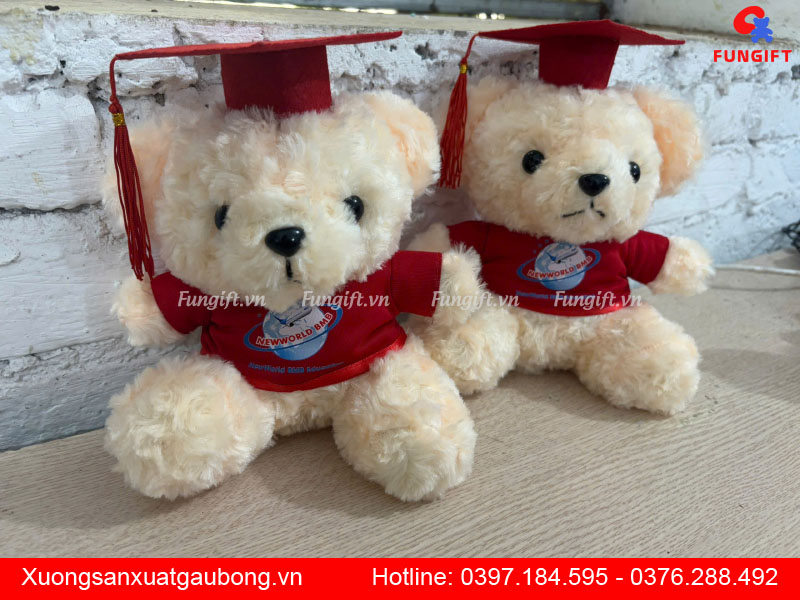 Gấu bông tốt nghiệp 20cm in logo làm quà tặng