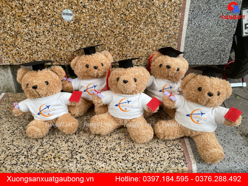 Gấu bông tốt nghiệp in logo quà tặng trường học