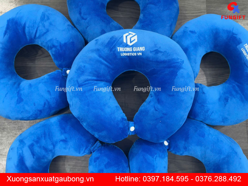 Gối chữ U giá rẻ in logo tại xưởng