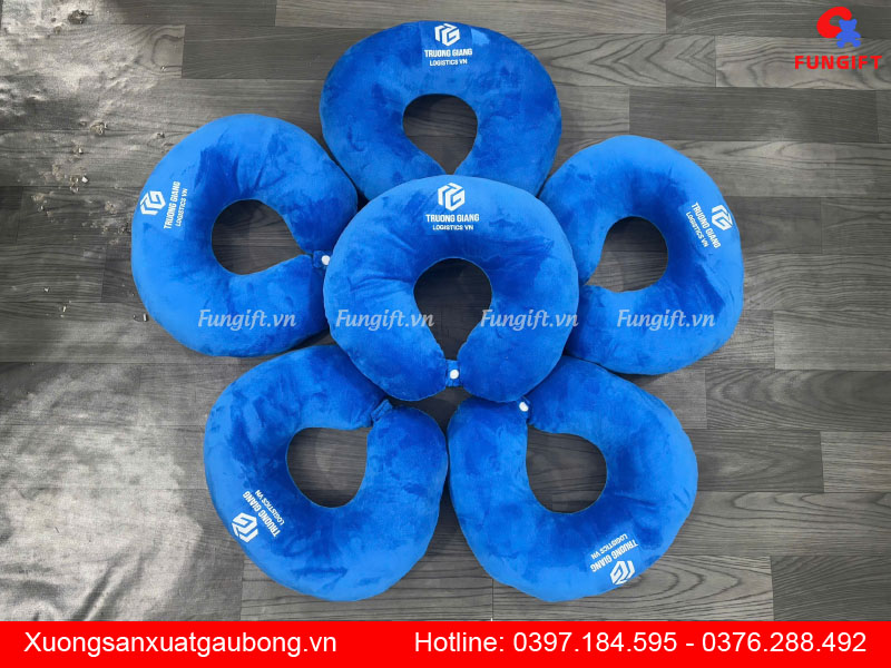 Gối cổ chữ U in logo làm quà tặng