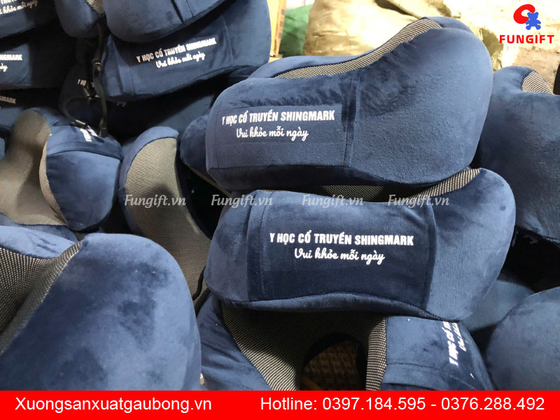 Gia công in gối kê cổ tại xưởng