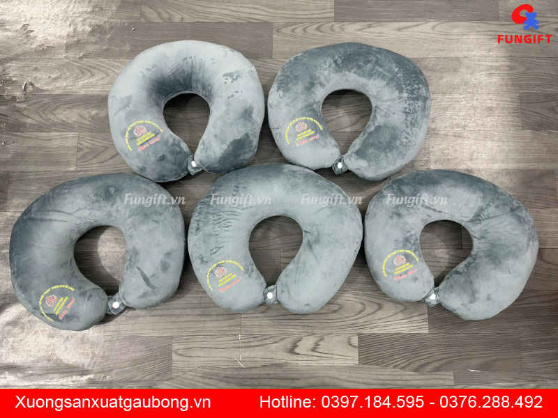 Đặt in gối chữ U giá rẻ