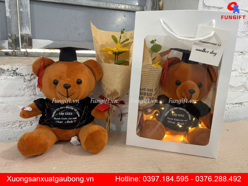 Mẫu gấu cử nhân in theo yêu cầu