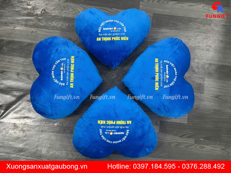 Xưởng in gối trái tim số lượng lớn