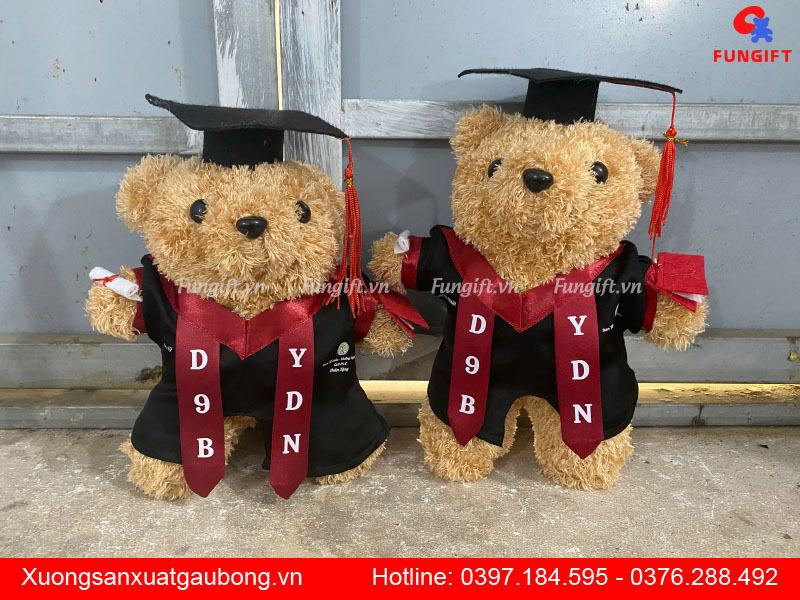 Xưởng may gấu cử nhân in tên Hà Nội