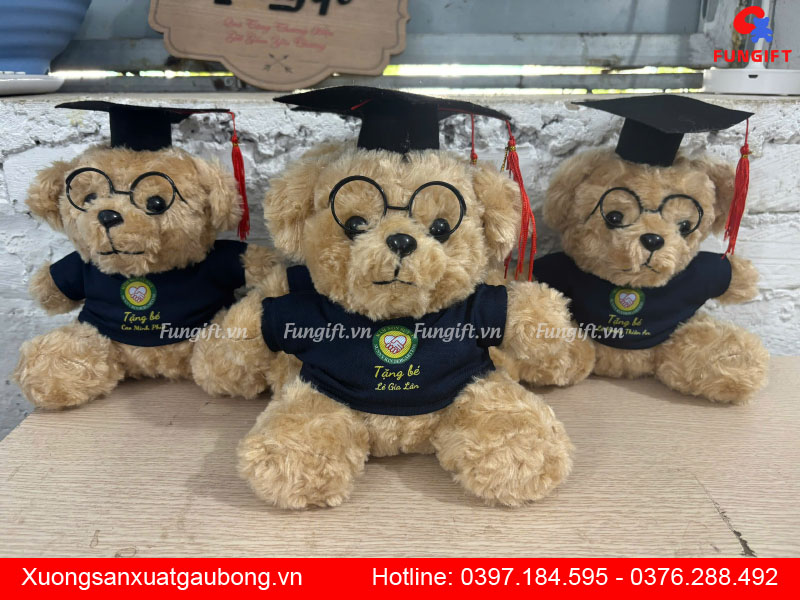 Gấu bông tốt nghiệp in logo