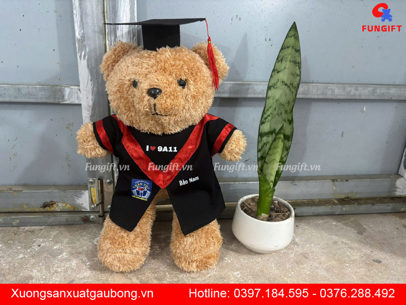 Gấu bông tốt nghiệp quà tặng ý nghĩa cho tân cử nhân