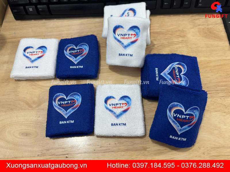 In logo lên băng đô tay thể thao theo yêu cầu