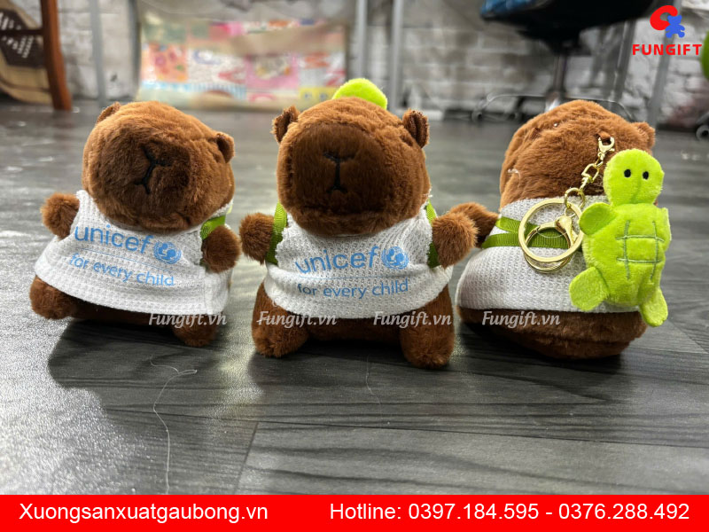 Móc khoá chuột lang capybara in logo