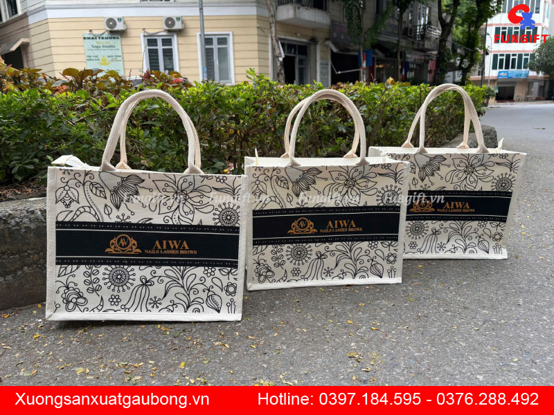 Mẫu túi vải giả đay in làm quà tặng