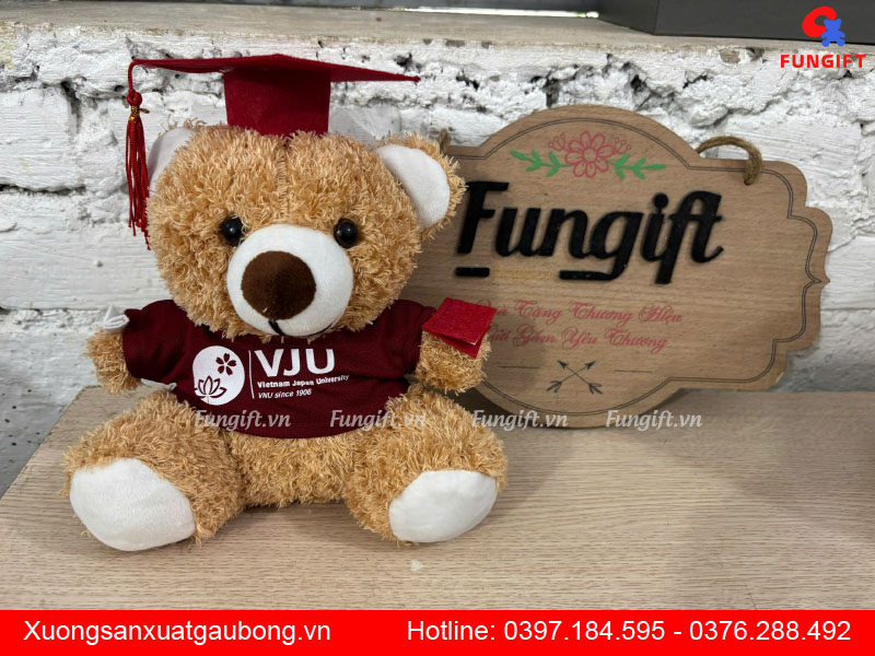 Gấu bông tốt nghiệp in logo