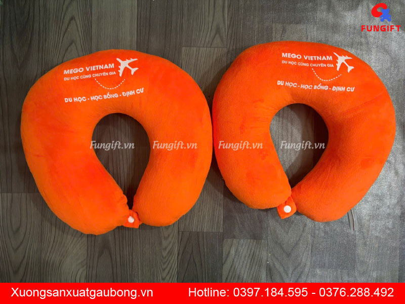 Gối cổ chữ U in logo quà tặng doanh nghiệp