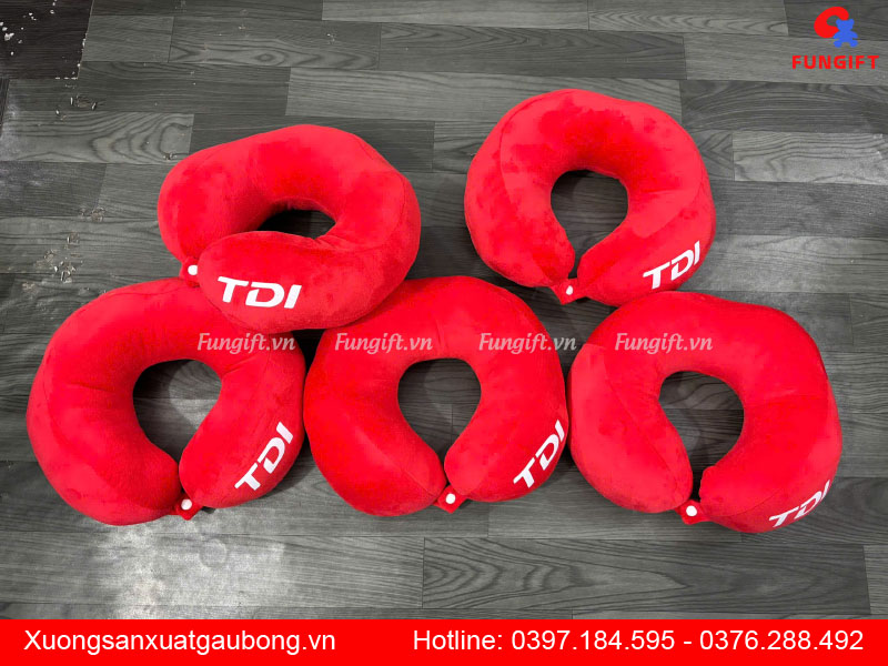 Gối cổ chữ U in logo