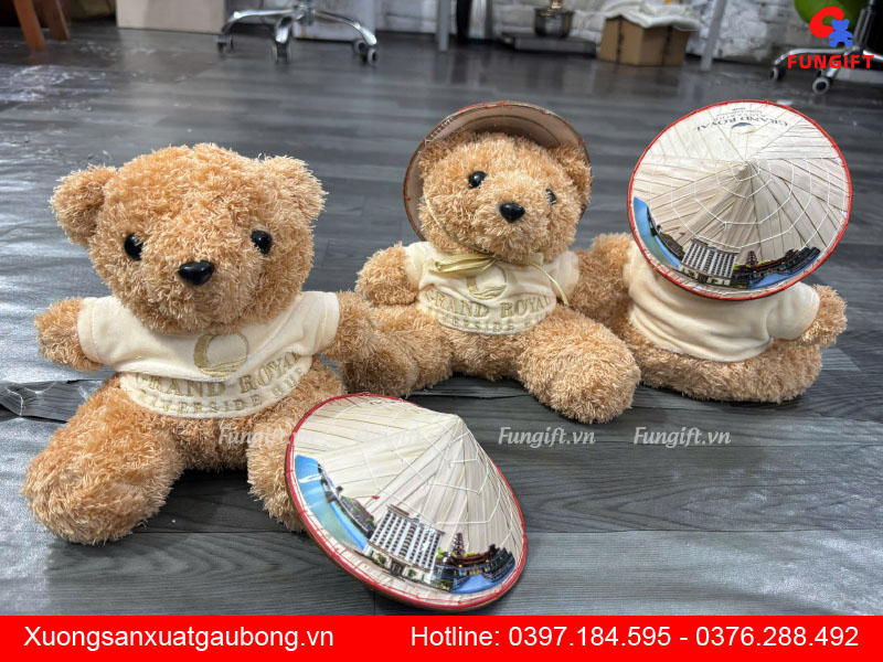 Mẫu gấu đội nón lá in giá rẻ
