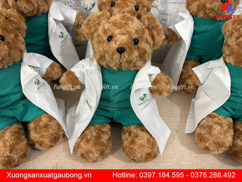Gấu bông teddy áo bác sĩ