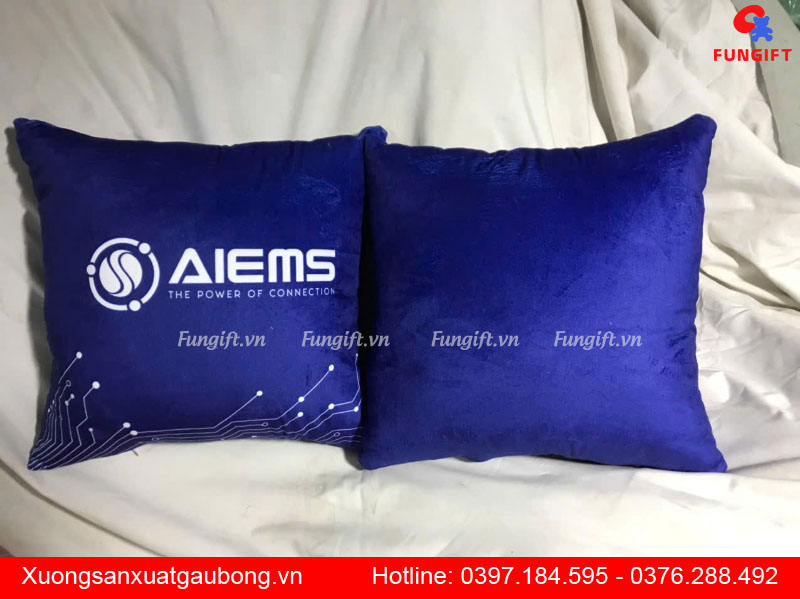 Sản xuất gối vuông in số lượng lớn