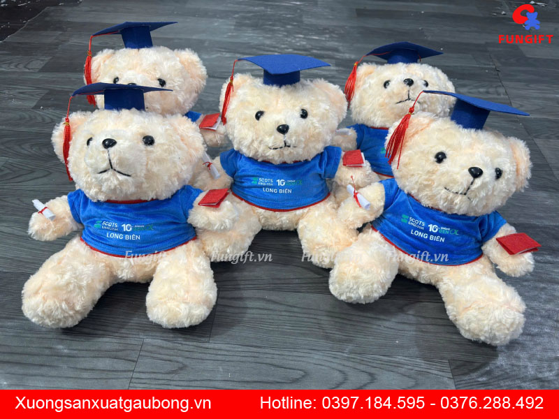 Sản xuất gấu bông khai giảng