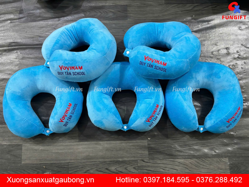 Xưởng may gối cổ, gối chữ U, quà tặng quảng cáo theo yêu cầu