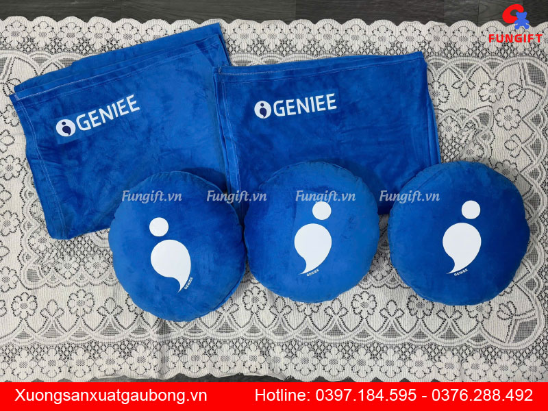 Chăn gối văn phòng 2 in 1 in logo công ty
