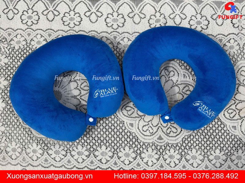 Gối chữ U in theo yêu cầu