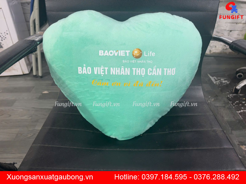 Gối trang trí hình trái tim