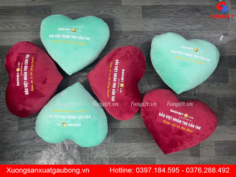 Gối tựa lưng, gối ôm hình trái tim giá rẻ