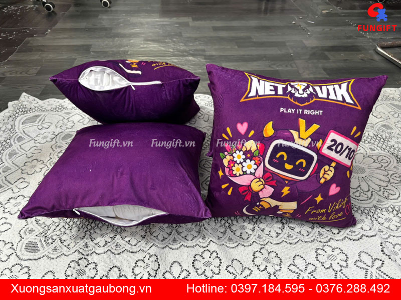 Gối tựa lưng in logo làm quà tặng cho các doanh nghiệp