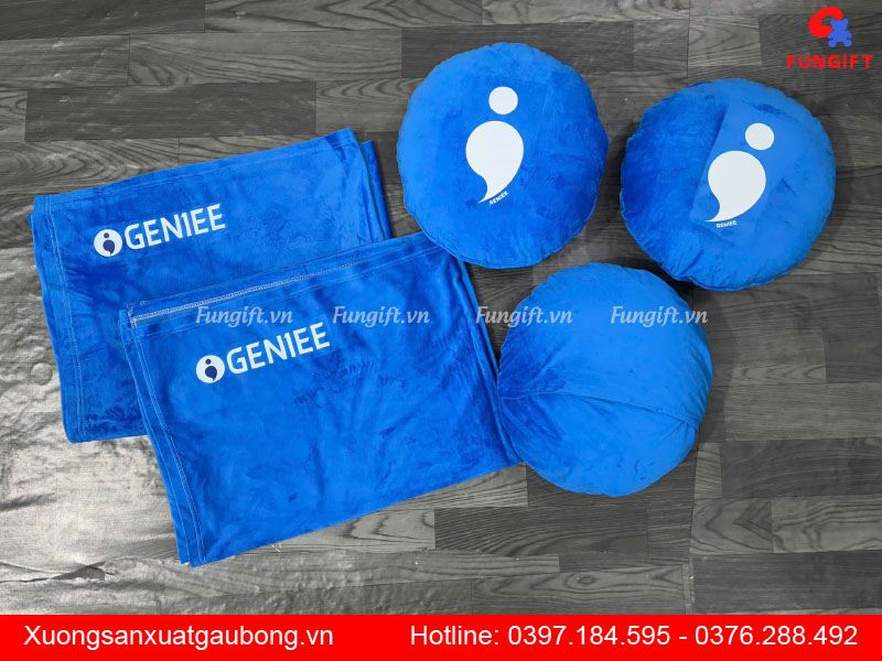 Quà tặng khách hàng doanh nghiệp